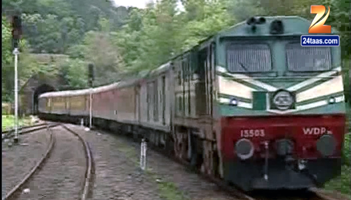 पावसाळ्याआधी कोकण रेल्वेची सुरक्षा चाचणी पावसाळ्याआधी कोकण रेल्वेची सुरक्षा चाचणी