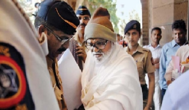 छगन भुजबळांनी भावनिक वक्तव्य करत घातलं देवाला साकडं छगन भुजबळांनी भावनिक वक्तव्य करत घातलं देवाला साकडं