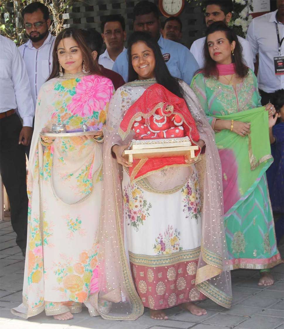 अर्पिता आणि अलवीरा खान अर्पिता आणि अलवीरा खान