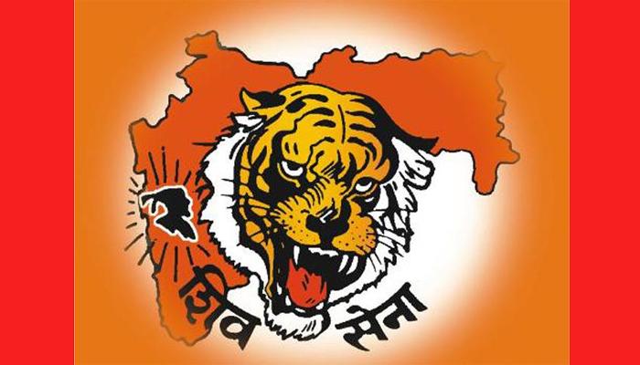 शिवसेनेते पहिल्या बंडखोरीची शक्यता शिवसेनेते पहिल्या बंडखोरीची शक्यता