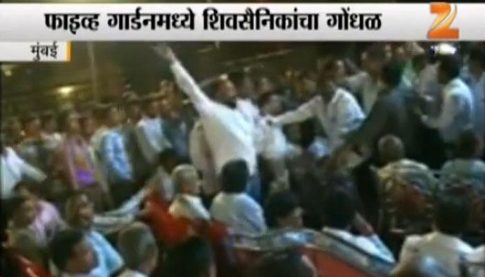क्रेडीट वारमध्ये उद्धव ठाकरेंचं प्रसंगावधान क्रेडीट वारमध्ये उद्धव ठाकरेंचं प्रसंगावधान