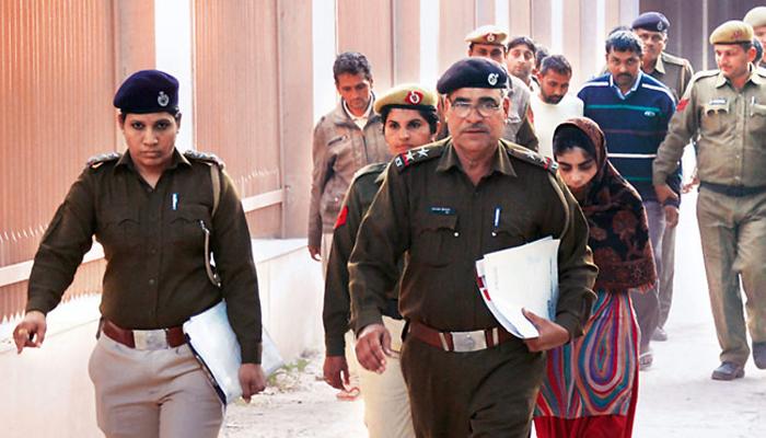 बाबा रामपालबद्दल 10 धक्कादायक खुलासे बाबा रामपालबद्दल 10 धक्कादायक खुलासे