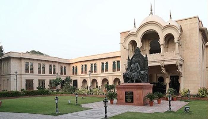 महाराष्ट्र सदनचे निवासी आयुक्त बिपीन मलिक यांची बदली महाराष्ट्र सदनचे निवासी आयुक्त बिपीन मलिक यांची बदली