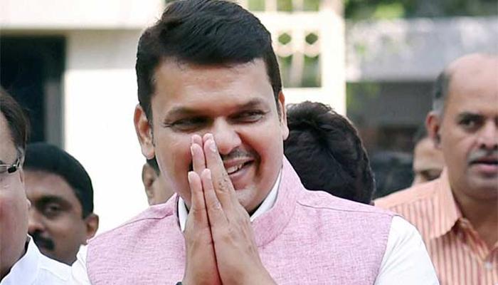 बाबूंच्या हलगर्जीपणाचा कळस! मुख्यमंत्र्यांना निमंत्रण पोहोचवलंच नाही बाबूंच्या हलगर्जीपणाचा कळस! मुख्यमंत्र्यांना निमंत्रण पोहोचवलंच नाही