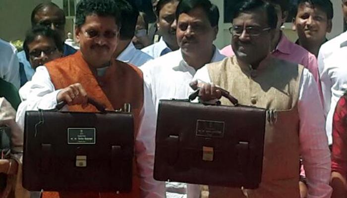 महा बजेट : काय स्वस्त, काय महाग? महा बजेट : काय स्वस्त, काय महाग?