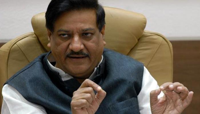भाजप सरकार टीकविण्यासाठी राष्ट्रवादी नेत्यांची चौकशी : पृथ्वीराज चव्हाण भाजप सरकार टीकविण्यासाठी राष्ट्रवादी नेत्यांची चौकशी : पृथ्वीराज चव्हाण