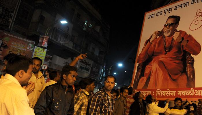 बाळासाहेब ठाकरे यांच्या स्मारकासाठी जागा निश्चित? बाळासाहेब ठाकरे यांच्या स्मारकासाठी जागा निश्चित?