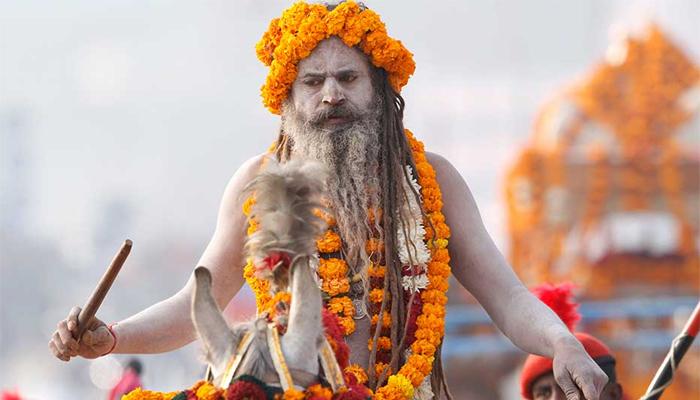 कुंभमेळ्यात कंडोम पुरवठ्यावरून साधूंना धक्का कुंभमेळ्यात कंडोम पुरवठ्यावरून साधूंना धक्का