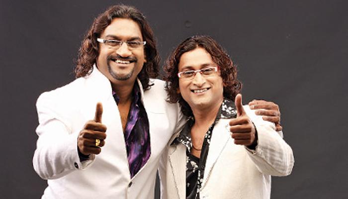 अजय-अतुल यांचे देशप्रेम अजय-अतुल यांचे देशप्रेम