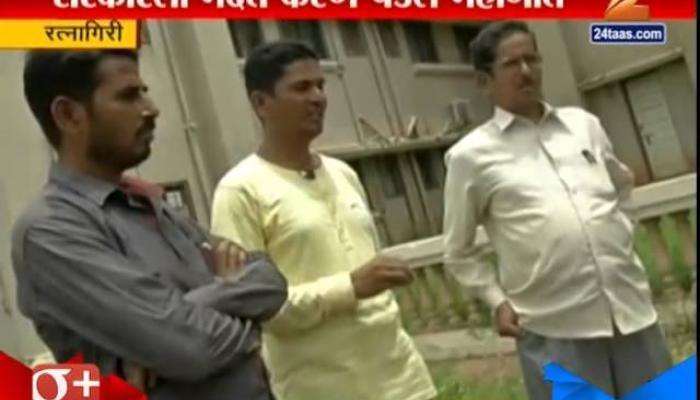 सागरीमार्ग रस्ता रुंदीकरणाला दोन फूट जागा दिल्याने कुटुंबाला टाकले वाळीत सागरीमार्ग रस्ता रुंदीकरणाला दोन फूट जागा दिल्याने कुटुंबाला टाकले वाळीत