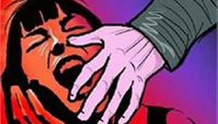 मुंबई पुन्हा हादरली, २० वर्षीय तरुणीवर गँगरेप मुंबई पुन्हा हादरली, २० वर्षीय तरुणीवर गँगरेप