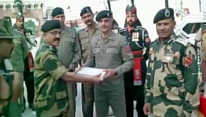 नवाझ शरीफ यांनी दिल्या दिवाळीच्या शुभेच्छा! नवाझ शरीफ यांनी दिल्या दिवाळीच्या शुभेच्छा!