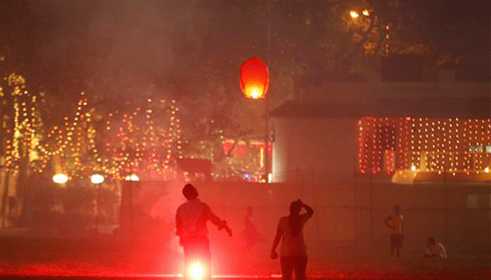 दिवाळीत भारताचा अद्भूत नजराणा, नासा प्रसिद्ध केले अनोखे छायाचित्र दिवाळीत भारताचा अद्भूत नजराणा, नासा प्रसिद्ध केले अनोखे छायाचित्र