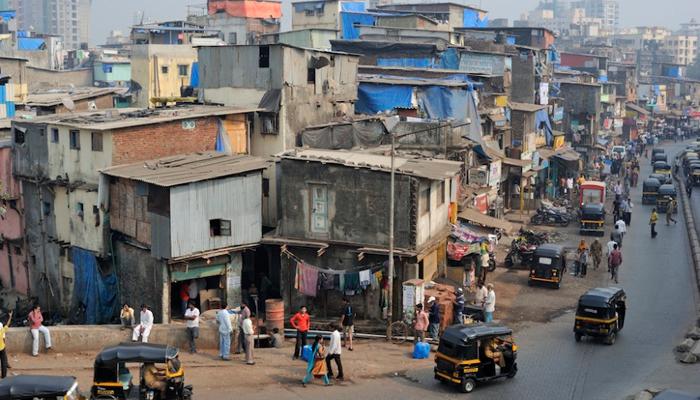 एप्रिलपासून झोपडी धारकांनाही भरावा लागणार 'प्रॉपर्टी टॅक्स' एप्रिलपासून झोपडी धारकांनाही भरावा लागणार 'प्रॉपर्टी टॅक्स'