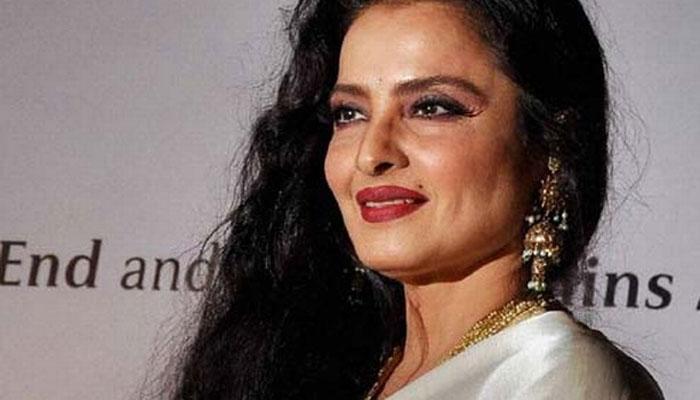 कुणी शिकवलं रेखाला प्रेम करायला ? कुणी शिकवलं रेखाला प्रेम करायला ?