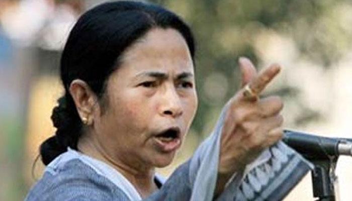 ममतांच्या 'त्या' ट्विटची जोरदार चर्चा ममतांच्या 'त्या' ट्विटची जोरदार चर्चा