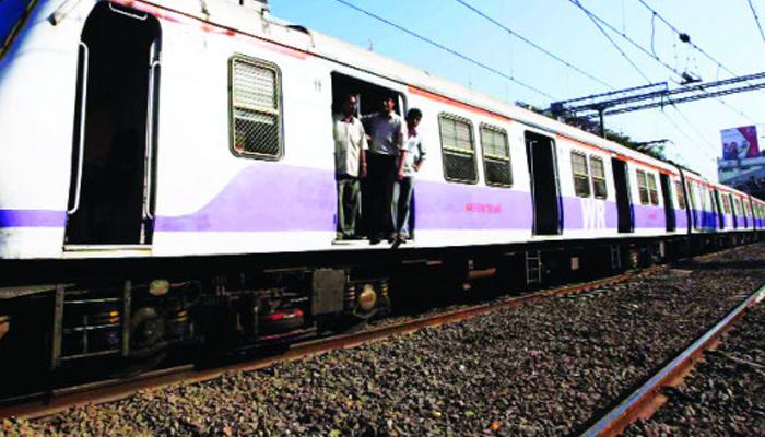 रेल्वेचे रिटर्न तिकिट आता सहा तासांसाठीच! रेल्वेचे रिटर्न तिकिट आता सहा तासांसाठीच!