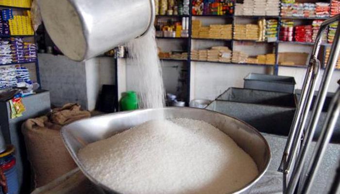राज्यात साखर आठ रूपयांनी महागली राज्यात साखर आठ रूपयांनी महागली