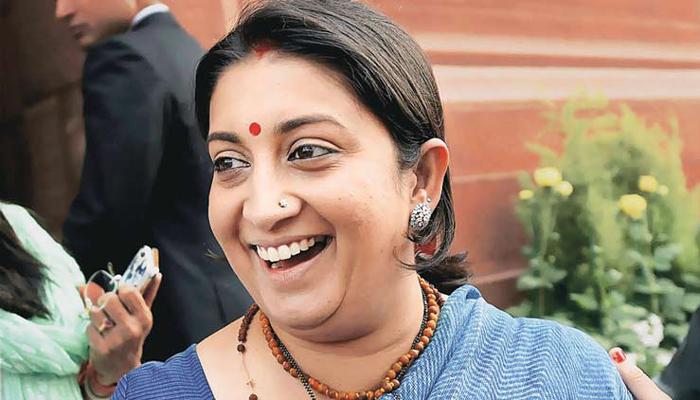 स्मृती इराणींवर संकटात मदत न करण्याचा आरोप स्मृती इराणींवर संकटात मदत न करण्याचा आरोप