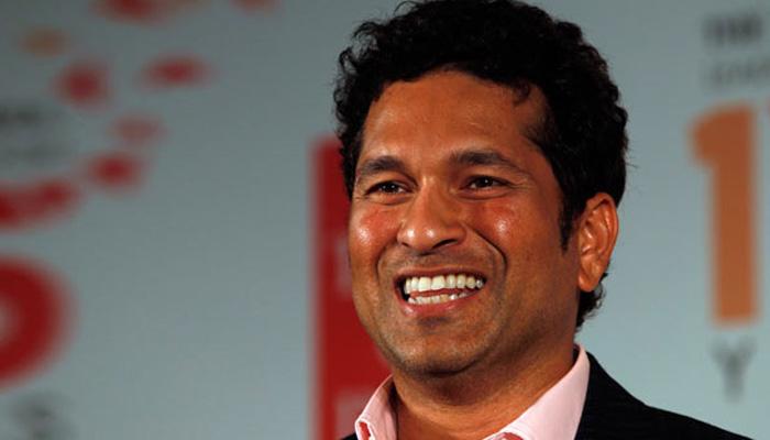 मास्टर ब्लास्टरने सर्वांना दिल्या होळीच्या शुभेच्छा मास्टर ब्लास्टरने सर्वांना दिल्या होळीच्या शुभेच्छा