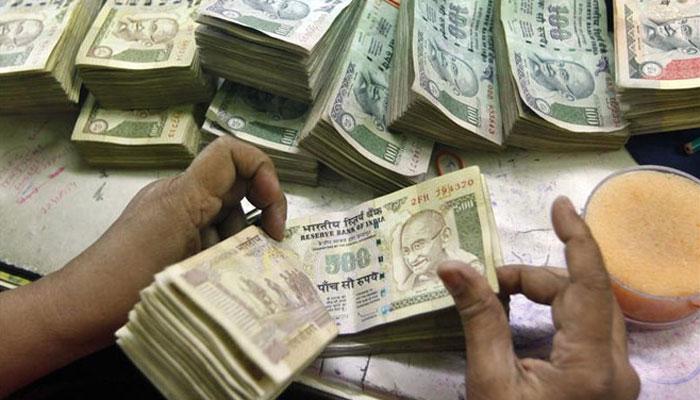 आजपासून कोणत्या गोष्टी होणार स्वस्त आणि महाग आजपासून कोणत्या गोष्टी होणार स्वस्त आणि महाग
