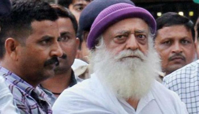 खुलासा : साक्षीदारांना मारण्याचं प्लानिंग तुरुंगातून आसारामनंच केलं होतं खुलासा : साक्षीदारांना मारण्याचं प्लानिंग तुरुंगातून आसारामनंच केलं होतं