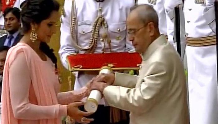 राष्ट्रपती भवनात रंगला पद्म पुरस्कार वितरण सोहळा राष्ट्रपती भवनात रंगला पद्म पुरस्कार वितरण सोहळा