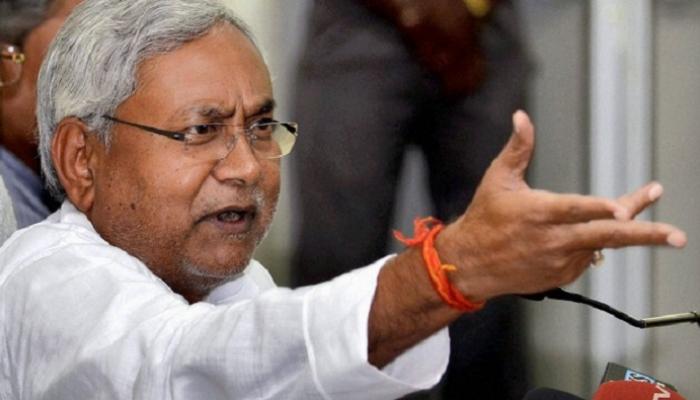 बिहारमध्ये दारु पिणाऱ्या आमदाराला नोटीस बिहारमध्ये दारु पिणाऱ्या आमदाराला नोटीस