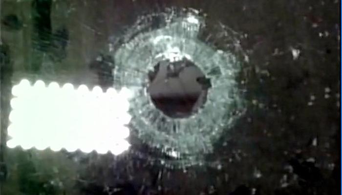 नेत्याच्या गाडीला ओव्हरटेक केल्यानं हत्या नेत्याच्या गाडीला ओव्हरटेक केल्यानं हत्या