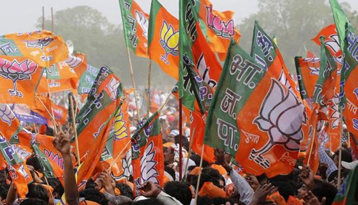 भाजपने थेट 'मातोश्री'लाच केलं लक्ष्य भाजपने थेट 'मातोश्री'लाच केलं लक्ष्य
