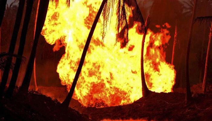 पुण्यात टायरच्या दुकानाला आग पुण्यात टायरच्या दुकानाला आग