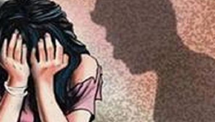 हॉस्पिटलमध्ये महिलेवर सामूहिक बलात्कार हॉस्पिटलमध्ये महिलेवर सामूहिक बलात्कार
