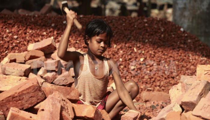 बिहारहून मुंबईत आणल्या जाणाऱ्या १९ बालकामगारांची सुटका बिहारहून मुंबईत आणल्या जाणाऱ्या १९ बालकामगारांची सुटका