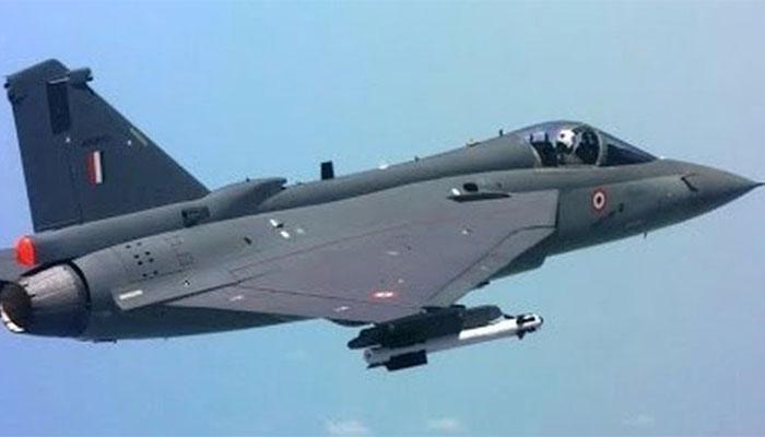 भारतीय वायूसेनेत दोन लढाऊ विमाने दाखल भारतीय वायूसेनेत दोन लढाऊ विमाने दाखल