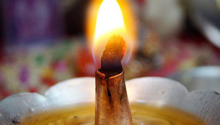 लक्ष्मीकृपा कायम राहण्यासाठी करा हे उपाय लक्ष्मीकृपा कायम राहण्यासाठी करा हे उपाय