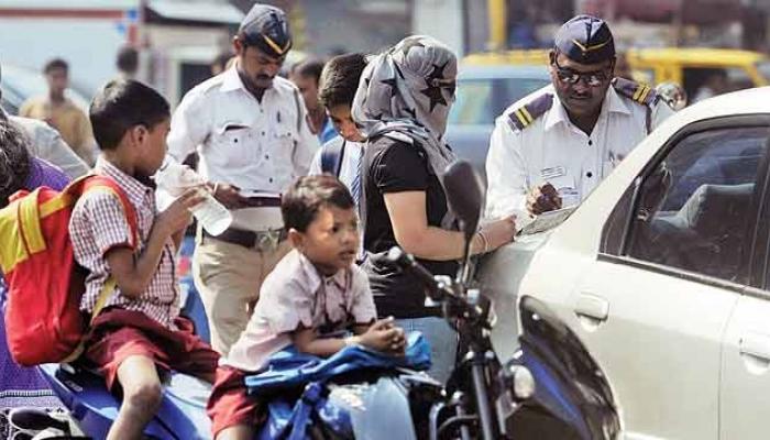 वाहनांची तपासणी होत नसेल तर आरटीओ ऑफिस बंद करा : न्यायालय वाहनांची तपासणी होत नसेल तर आरटीओ ऑफिस बंद करा : न्यायालय