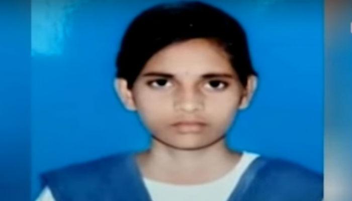 गणवेशासाठी विद्यार्थिनीनी केली आत्महत्या गणवेशासाठी विद्यार्थिनीनी केली आत्महत्या