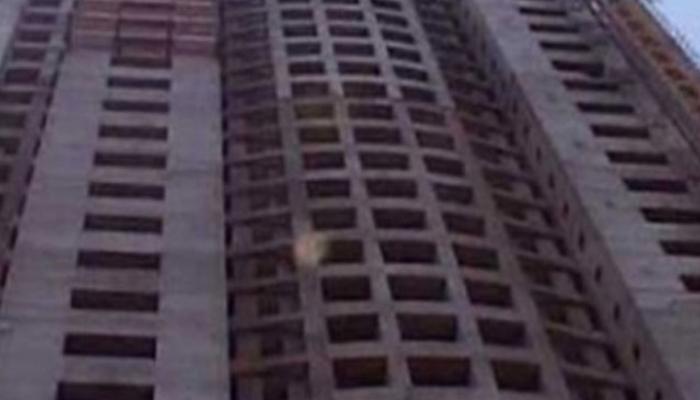 आदर्श सोसायटी प्रकरण : सर्वोच्च न्यायालयाची केंद्र सरकारला नोटीस आदर्श सोसायटी प्रकरण : सर्वोच्च न्यायालयाची केंद्र सरकारला नोटीस