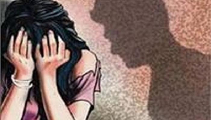 'सैराट' चित्रपट दाखवण्याच्या बहाण्याने तरुणीवर बलात्कार 'सैराट' चित्रपट दाखवण्याच्या बहाण्याने तरुणीवर बलात्कार