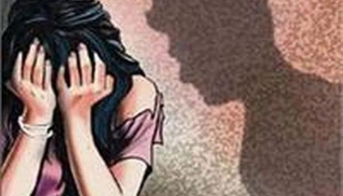 प्रसुतीनंतर अल्पवयीन मुलीवरील बलात्कार उघड प्रसुतीनंतर अल्पवयीन मुलीवरील बलात्कार उघड