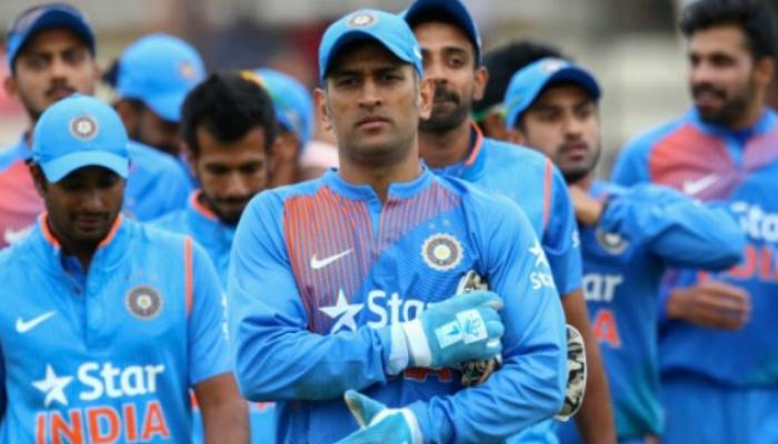 मॅच रद्द केल्यामुळे धोनी नाराज मॅच रद्द केल्यामुळे धोनी नाराज