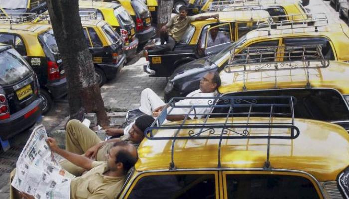 कामगार संघटनांचा आज देशव्यापी संप कामगार संघटनांचा आज देशव्यापी संप