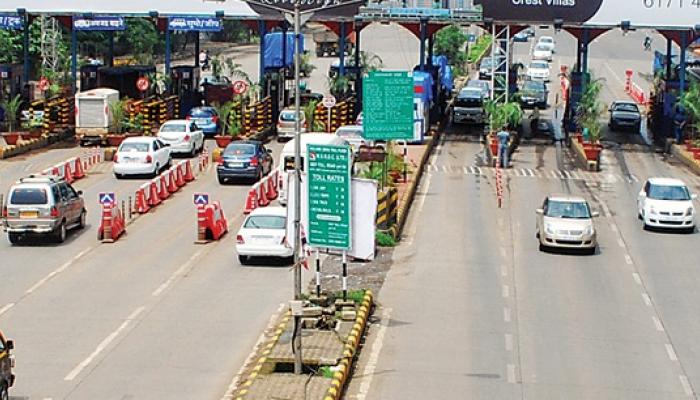 गणेशोत्सव : कोकणात जाणाऱ्यांना टोल माफी पास मिळणार पोलीस ठाण्यात गणेशोत्सव : कोकणात जाणाऱ्यांना टोल माफी पास मिळणार पोलीस ठाण्यात