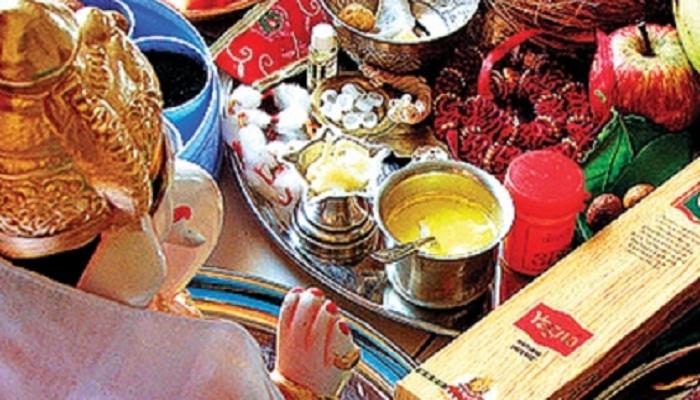 आज घरी आणा या 5 गोष्टी, धनसंबंधित समस्या होतील दूर आज घरी आणा या 5 गोष्टी, धनसंबंधित समस्या होतील दूर