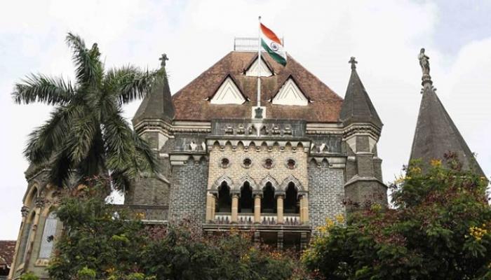 उड्डाणपुलाखाली 'नो पार्किंग'चा फायदा काय?: हायकोर्ट उड्डाणपुलाखाली 'नो पार्किंग'चा फायदा काय?: हायकोर्ट