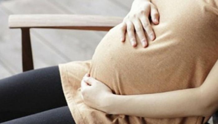 लिव्ह इनमध्ये राहणाऱ्या महिलेला गर्भपाताचा अधिकार-कोर्ट लिव्ह इनमध्ये राहणाऱ्या महिलेला गर्भपाताचा अधिकार-कोर्ट
