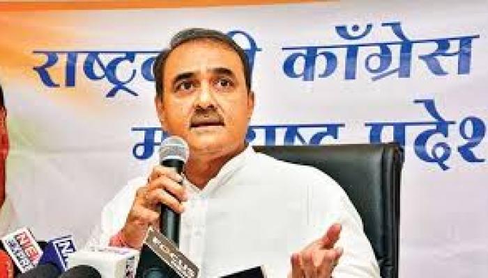 भुजबळ-पंकजा मुंडे यांच्या भेटीवर प्रफुल्ल पटेल यांची टीका भुजबळ-पंकजा मुंडे यांच्या भेटीवर प्रफुल्ल पटेल यांची टीका