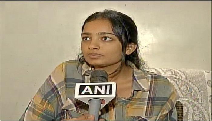 शहीद जवानांच्या मुलांच्या मदतीसाठी पुढे आली लंडनमधली तरुणी शहीद जवानांच्या मुलांच्या मदतीसाठी पुढे आली लंडनमधली तरुणी