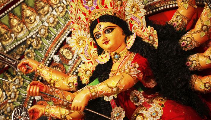 नवरात्रीत उपवास करत असाल तर लक्षात ठेवा या 6 गोष्टी नवरात्रीत उपवास करत असाल तर लक्षात ठेवा या 6 गोष्टी