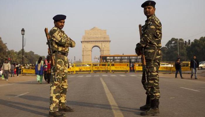 नवरात्री उत्सवात घातपाताची शक्यता, देशात हाय अॅलर्ट जारी नवरात्री उत्सवात घातपाताची शक्यता, देशात हाय अॅलर्ट जारी